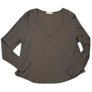 ❄️ 3/$15 - Altar'd State V-Neck Waffle Knit  Thermal Long Sleeve Top, Size XL